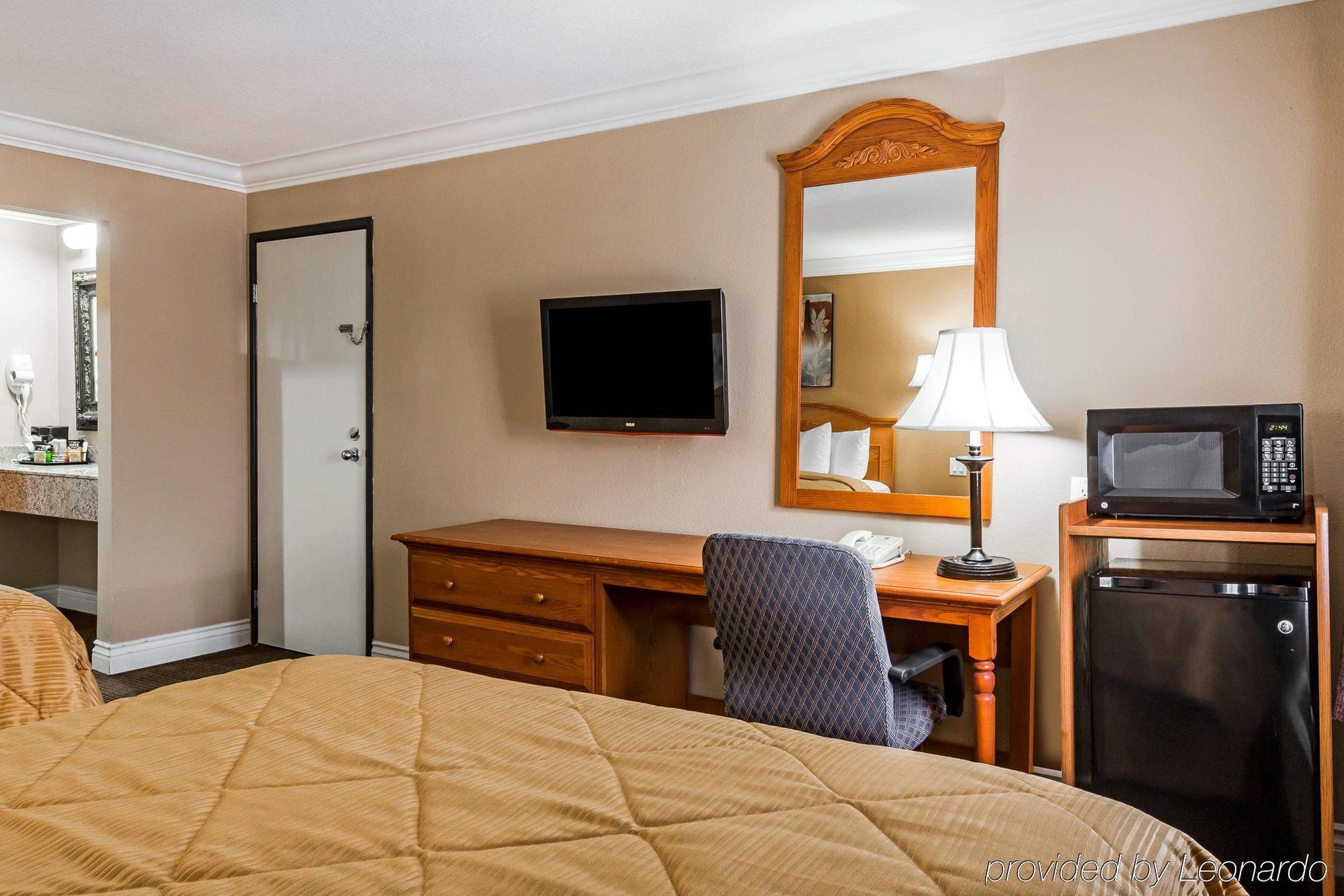 Quality Inn & Suites Atlanta Airport South College Park Exterior foto